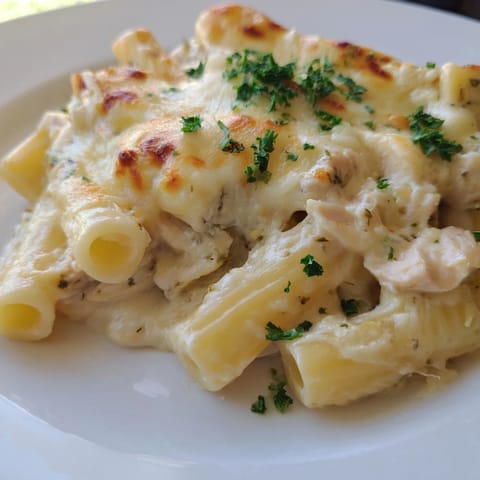Chicken Alfredo Bake