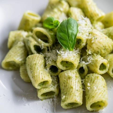 Creamy Avocado Pesto Mac